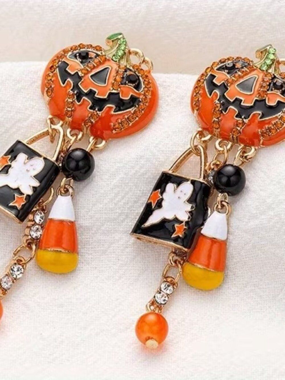 Pair of Trendy And Quirky Halloween Gothic Pumpkin Pendant Earrings